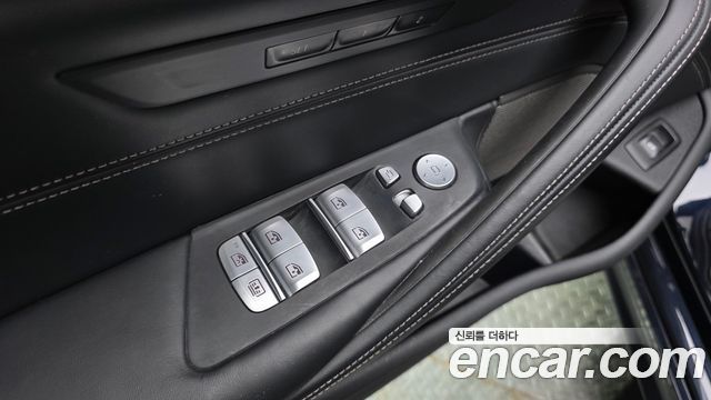 BMW 5-Series 530i xDrive M Sport Package Plus