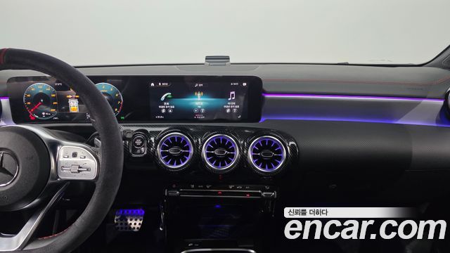 Mercedes-Benz CLA-Class CLA250 4MATIC