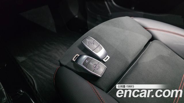 Mercedes-Benz CLA-Class CLA250 4MATIC