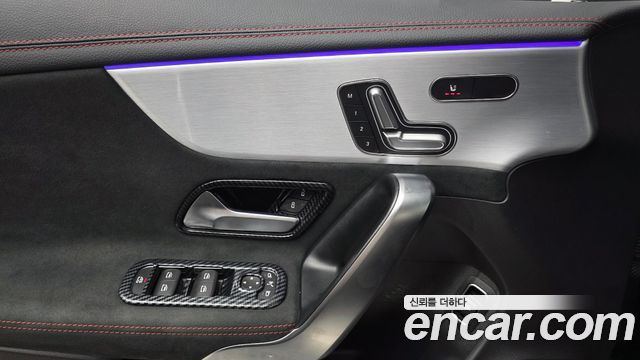 Mercedes-Benz CLA-Class CLA250 4MATIC