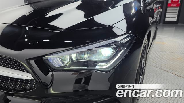 Mercedes-Benz CLA-Class CLA250 4MATIC