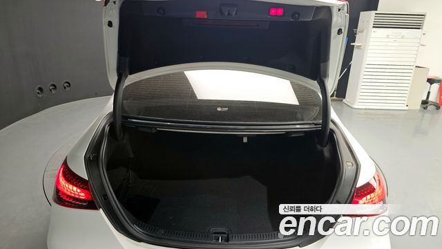 Mercedes-Benz E-Class E250 Avantgarde