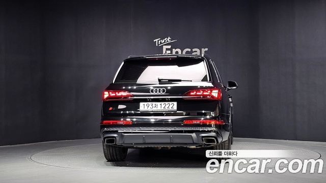 Audi Q7 55 TFSI Quattro Premium