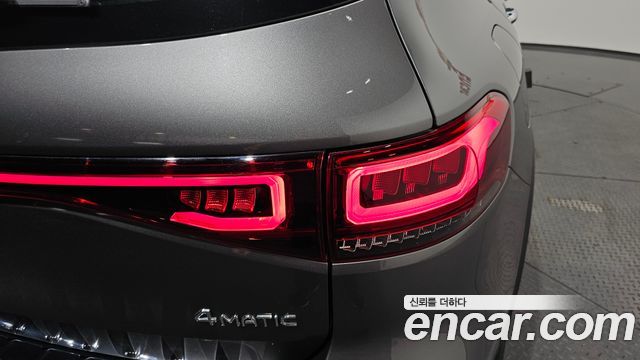Mercedes-Benz EQB EQB300 4MATIC AMG Line