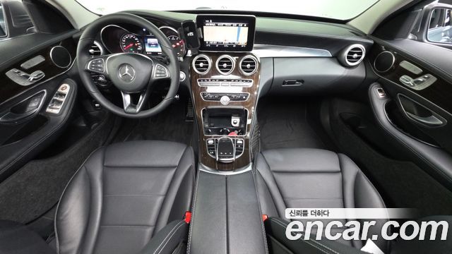 Mercedes-Benz C-Class C200 4MATIC Exclusive