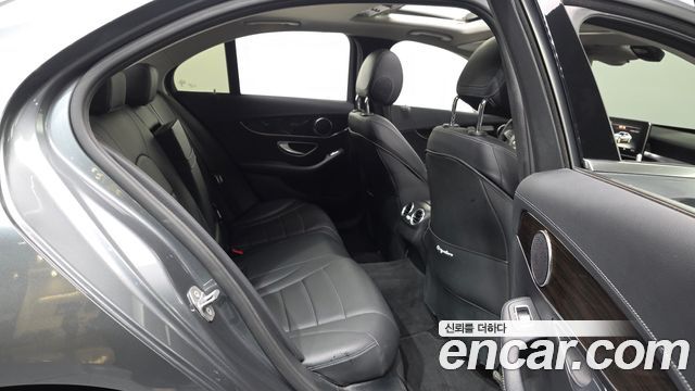 Mercedes-Benz C-Class C200 4MATIC Exclusive