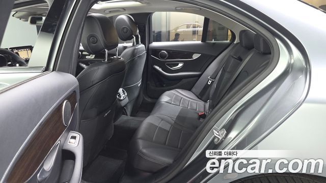 Mercedes-Benz C-Class C200 4MATIC Exclusive