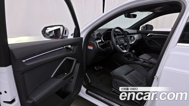 Audi Q3 35 TDI Premium Sportback