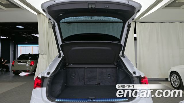Audi Q3 35 TDI Premium Sportback