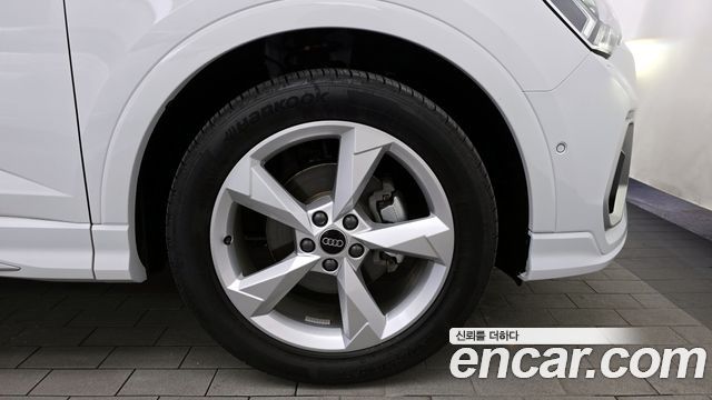 Audi Q3 35 TDI Premium Sportback
