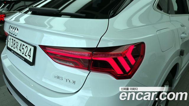 Audi Q3 35 TDI Premium Sportback