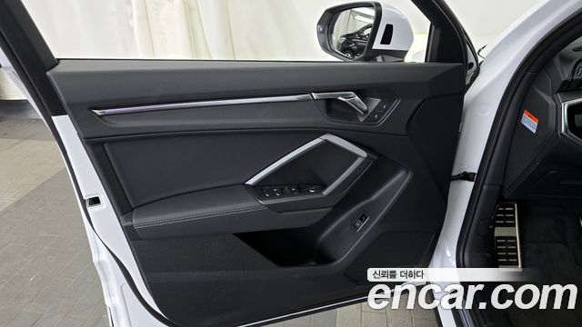 Audi Q3 35 TDI Premium Sportback