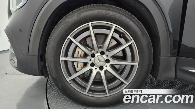 Mercedes-Benz GLB-Class AMG GLB35 4MATIC