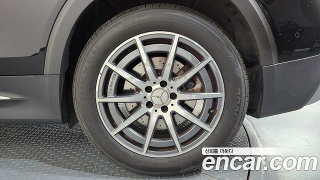 Mercedes-Benz GLB-Class AMG GLB35 4MATIC