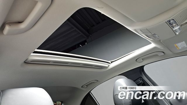 Mercedes-Benz E-Class E300 4MATIC Exclusive