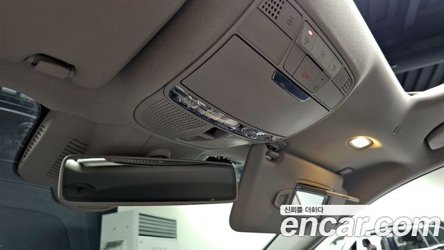 Mercedes-Benz E-Class E300 4MATIC Exclusive