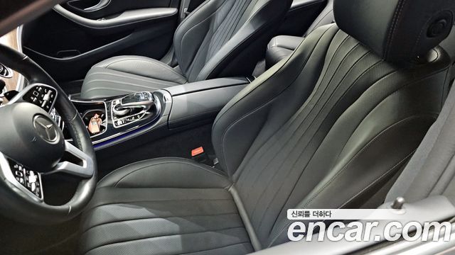 Mercedes-Benz E-Class E300 4MATIC Exclusive