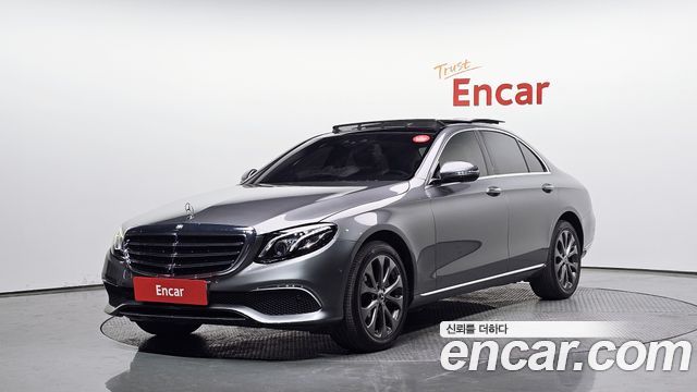 Mercedes-Benz E-Class E300 4MATIC Exclusive
