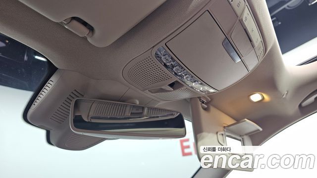 Mercedes-Benz E-Class E300 4MATIC Exclusive