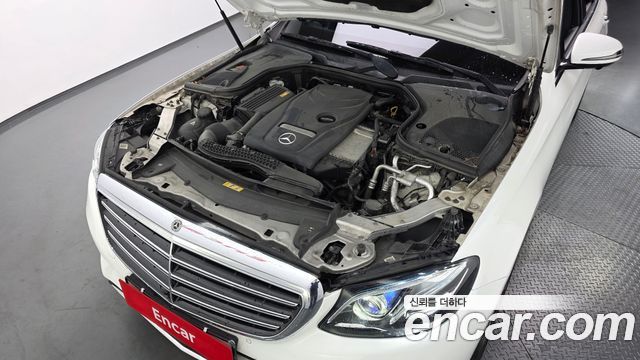 Mercedes-Benz E-Class E300 Exclusive