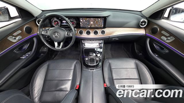 Mercedes-Benz E-Class E300 Exclusive