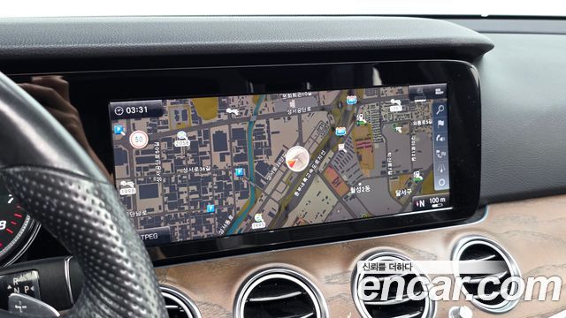 Mercedes-Benz E-Class E300 Exclusive