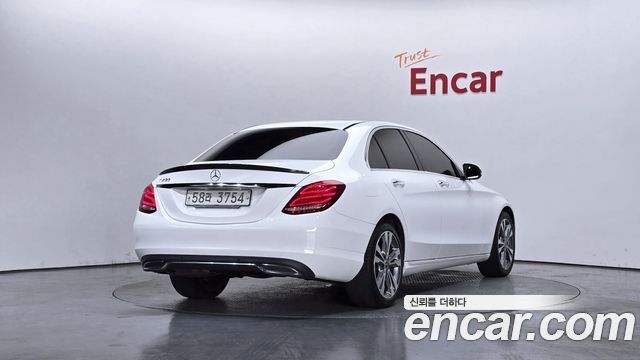 Mercedes-Benz C-Class C200 Avantgarde