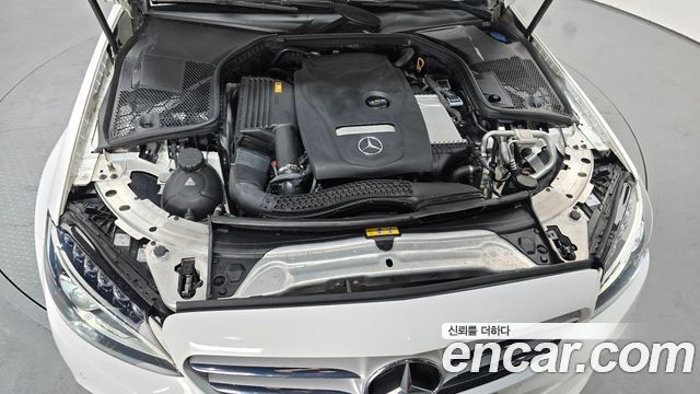 Mercedes-Benz C-Class C200 Avantgarde