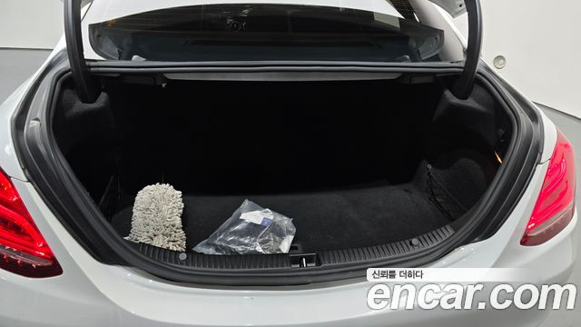 Mercedes-Benz C-Class C200 Avantgarde