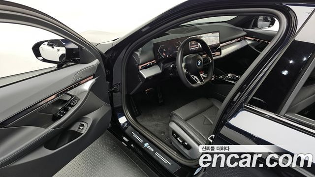 BMW 5-Series 530i xDrive M Sport