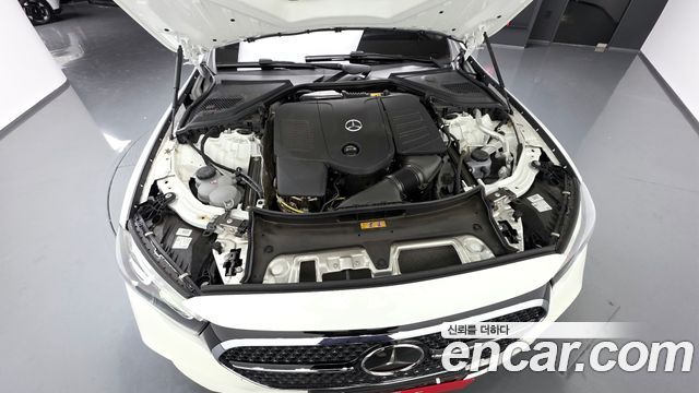 Mercedes-Benz E-Class E200 Avantgarde