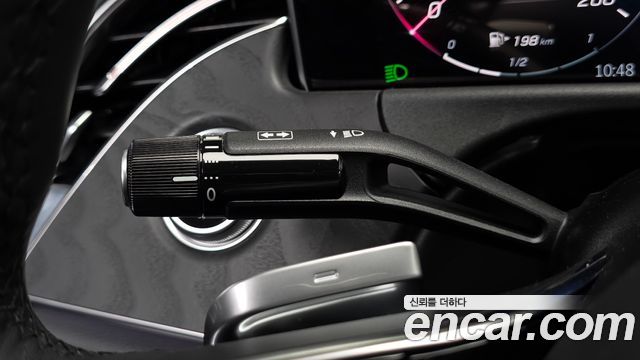Mercedes-Benz E-Class E200 Avantgarde