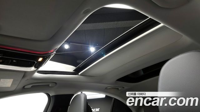 Mercedes-Benz E-Class E200 Avantgarde