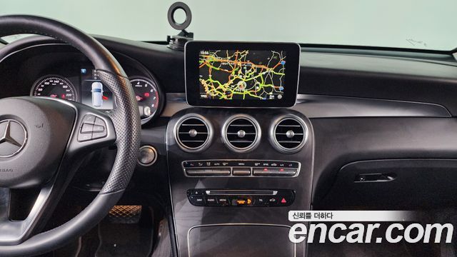 Mercedes-Benz GLC-Class GLC300 4MATIC