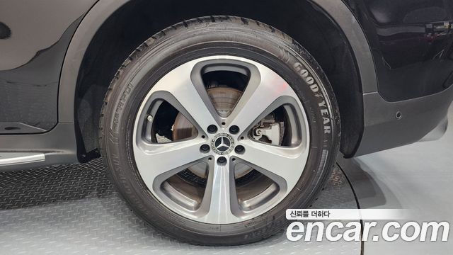 Mercedes-Benz GLC-Class GLC300 4MATIC