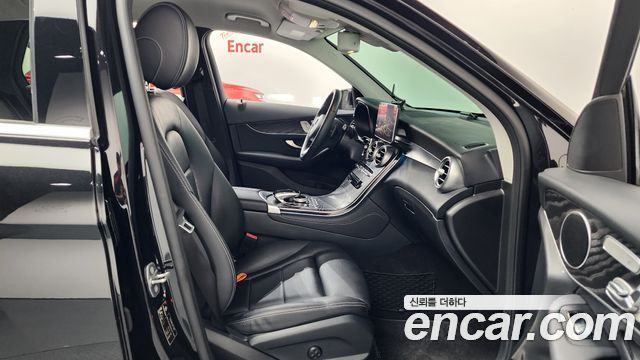 Mercedes-Benz GLC-Class GLC300 4MATIC