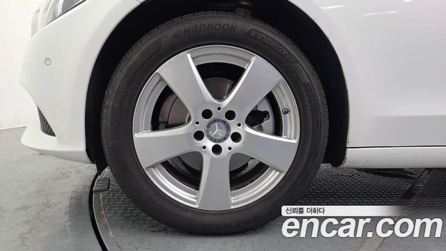 Mercedes-Benz C-Class C200