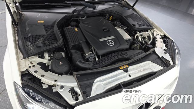 Mercedes-Benz C-Class C200