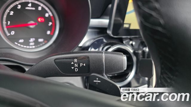 Mercedes-Benz C-Class C200