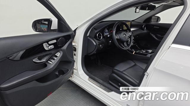 Mercedes-Benz C-Class C200