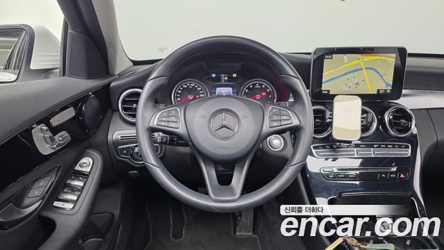 Mercedes-Benz C-Class C200