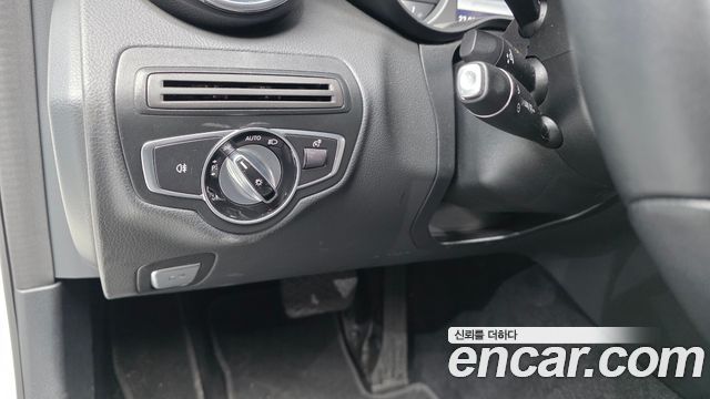 Mercedes-Benz C-Class C200