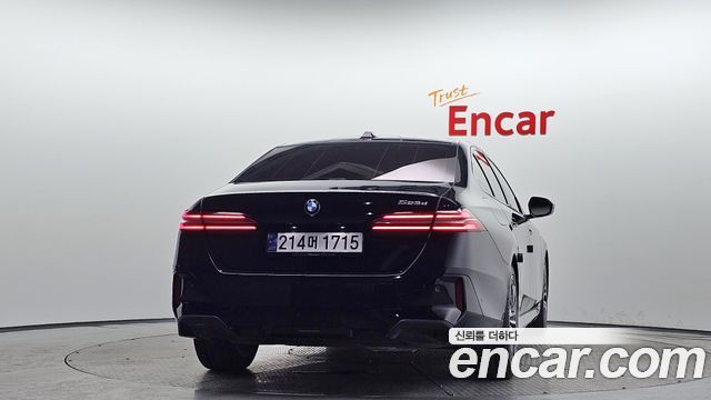 BMW 5-Series 523d M Sport
