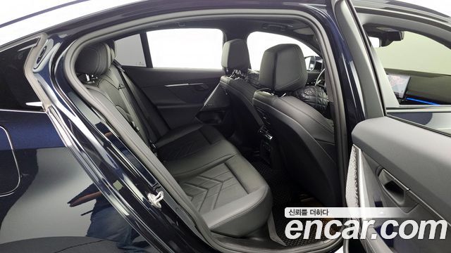 BMW 5-Series 523d M Sport