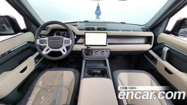 Land Rover Defender 110 P300 X-Dynamic SE