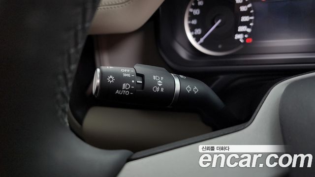 Land Rover Defender 110 P300 X-Dynamic SE