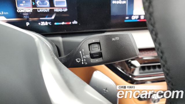 BMW 3-Series 320i