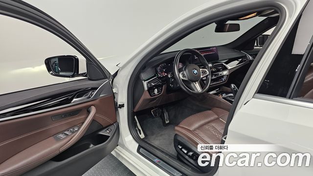 BMW 5-Series 523d M Sport