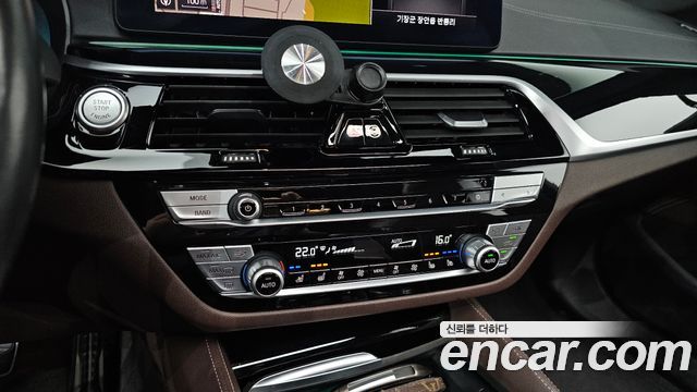 BMW 5-Series 523d M Sport