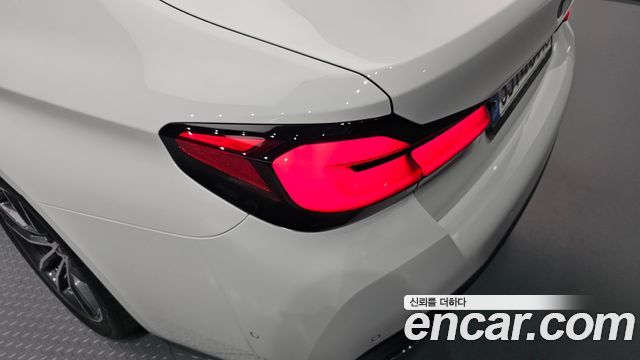 BMW 5-Series 523d M Sport